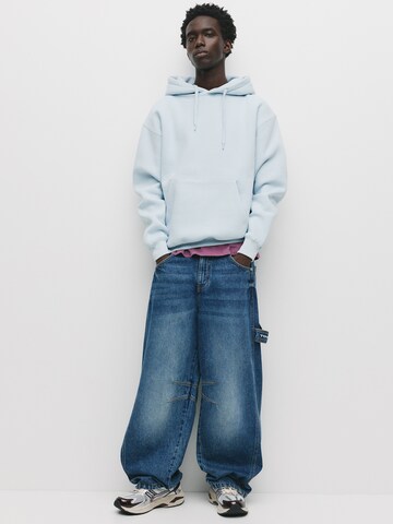 Sweat-shirt Pull&Bear en bleu : devant