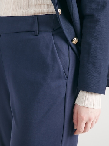 regular Pantaloni 'CARGOLDTRASH' di ONLY Carmakoma in blu