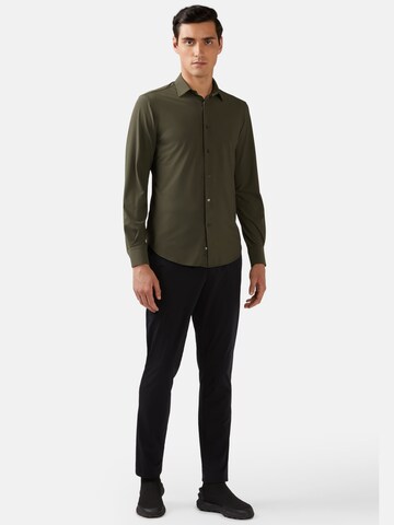 žalia Boggi Milano Priglundantis modelis Marškiniai