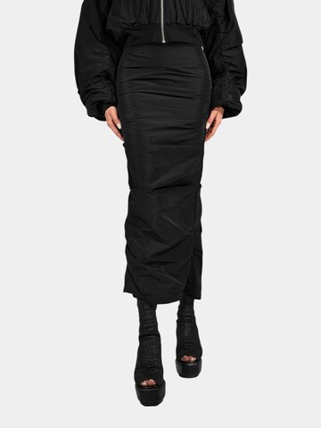 Gonna 'ETHER Skirt - F27545' di Made By Society in nero