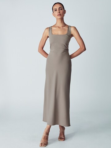 Willa Kleid 'Hallee' in Grau: Vorderseite