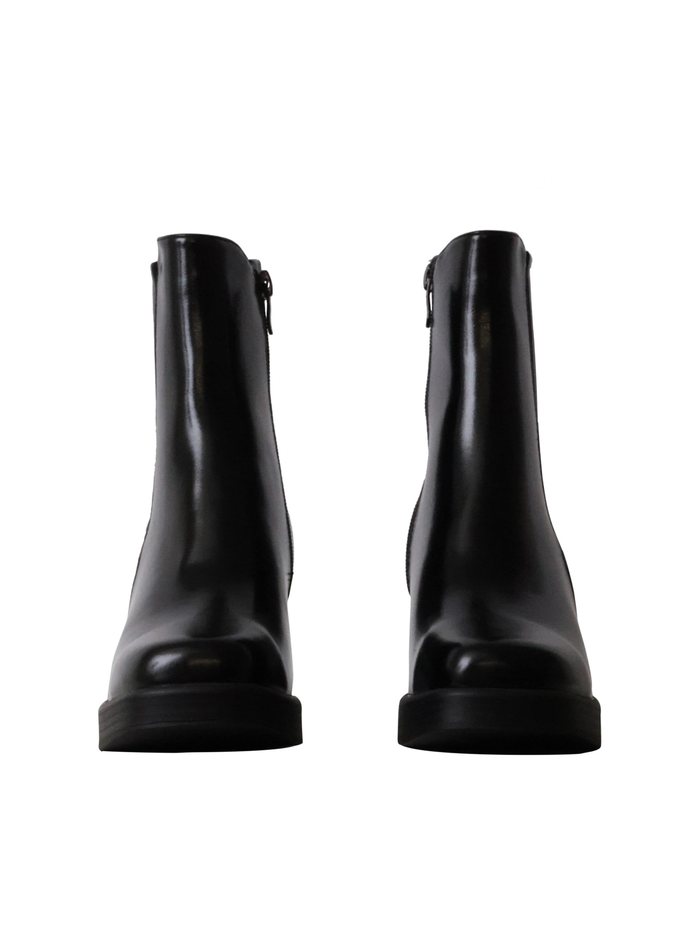 Ankle boots 'Stiefeletten mit Absatz' di Findlay in nero