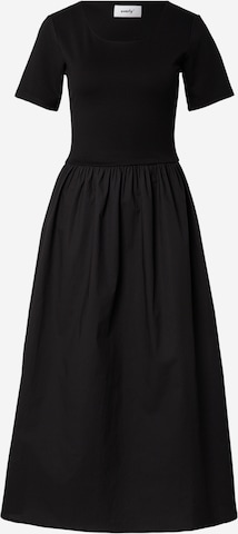 juoda everly® Suknelė: priekis