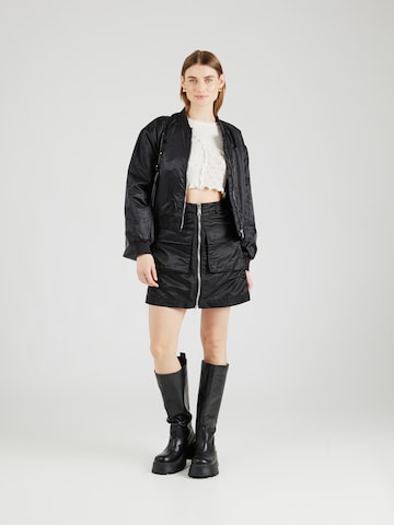 ALPHA INDUSTRIES Rock in Schwarz