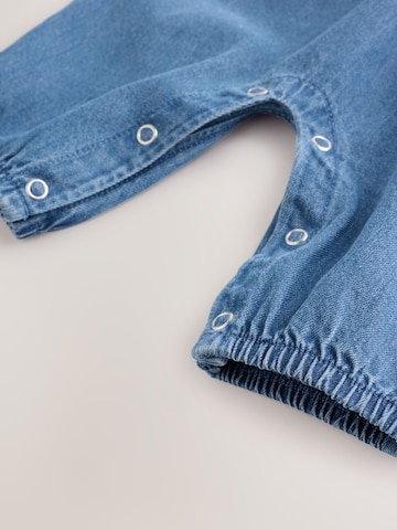 Ensemble Next en bleu