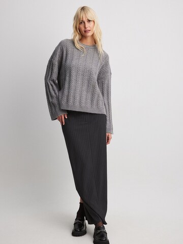 NA-KD Sweater in Grey