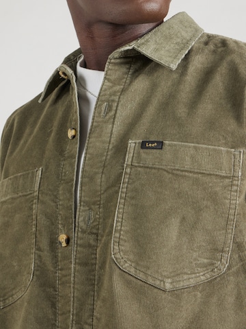 žalia Lee Standartinis modelis Marškiniai