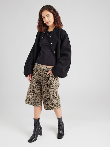 Top 'Rylie' de la WEEKDAY pe negru