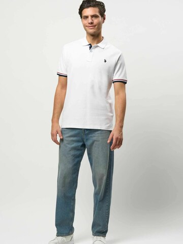 U.S. POLO ASSN. Regular Fit Paita 'UMMeo' värissä valkoinen