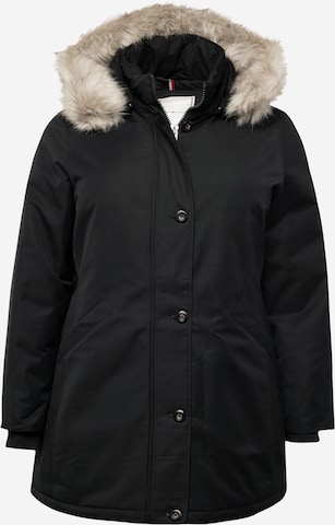 Parka de iarnă de la Tommy Hilfiger Curve pe negru: față