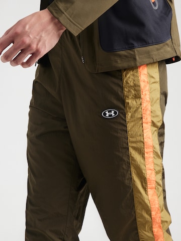 UNDER ARMOUR Дънки Tapered Leg Спортен панталон в зелено