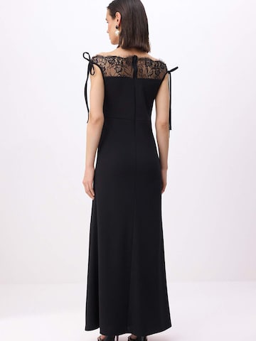 Trendyol - Vestido de noche en negro