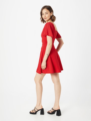 WAL G. فستان للمناسبات 'KARA' بلون أحمر