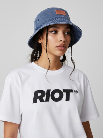Manufaktur13 Hat 'Bucket' in Blue: front