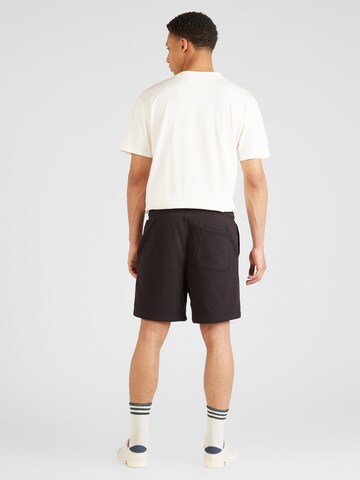 Tommy Jeans Loosefit Shorts in Schwarz