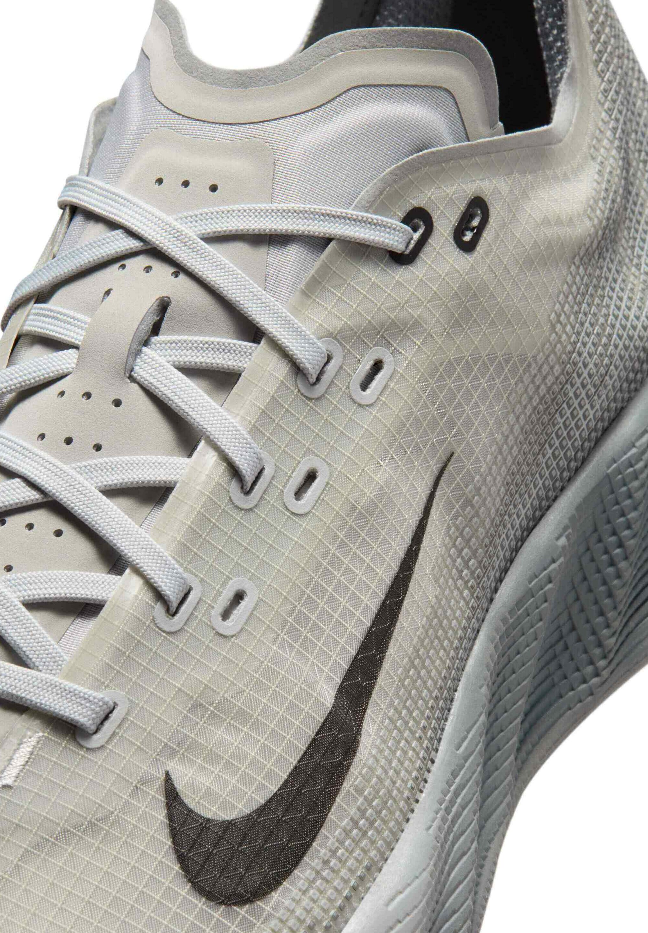 Nike Sportswear Låg sneaker 'Ava X' i grå