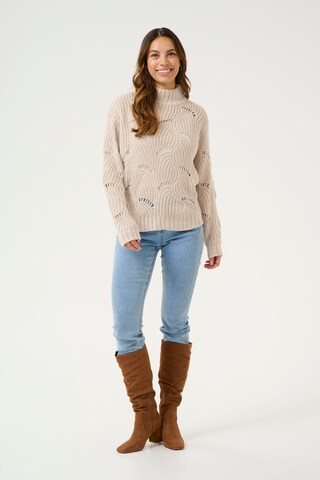 Cream Sweater 'Mistletoe' in Beige