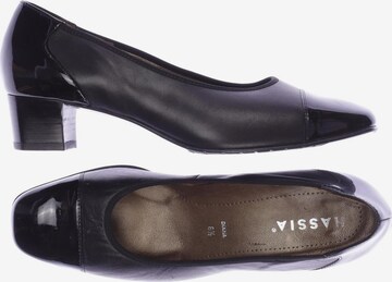 HASSIA Flats & Loafers in 39,5 in Black: front