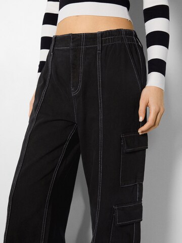 Bershka Wide leg Cargo Jeans in Black