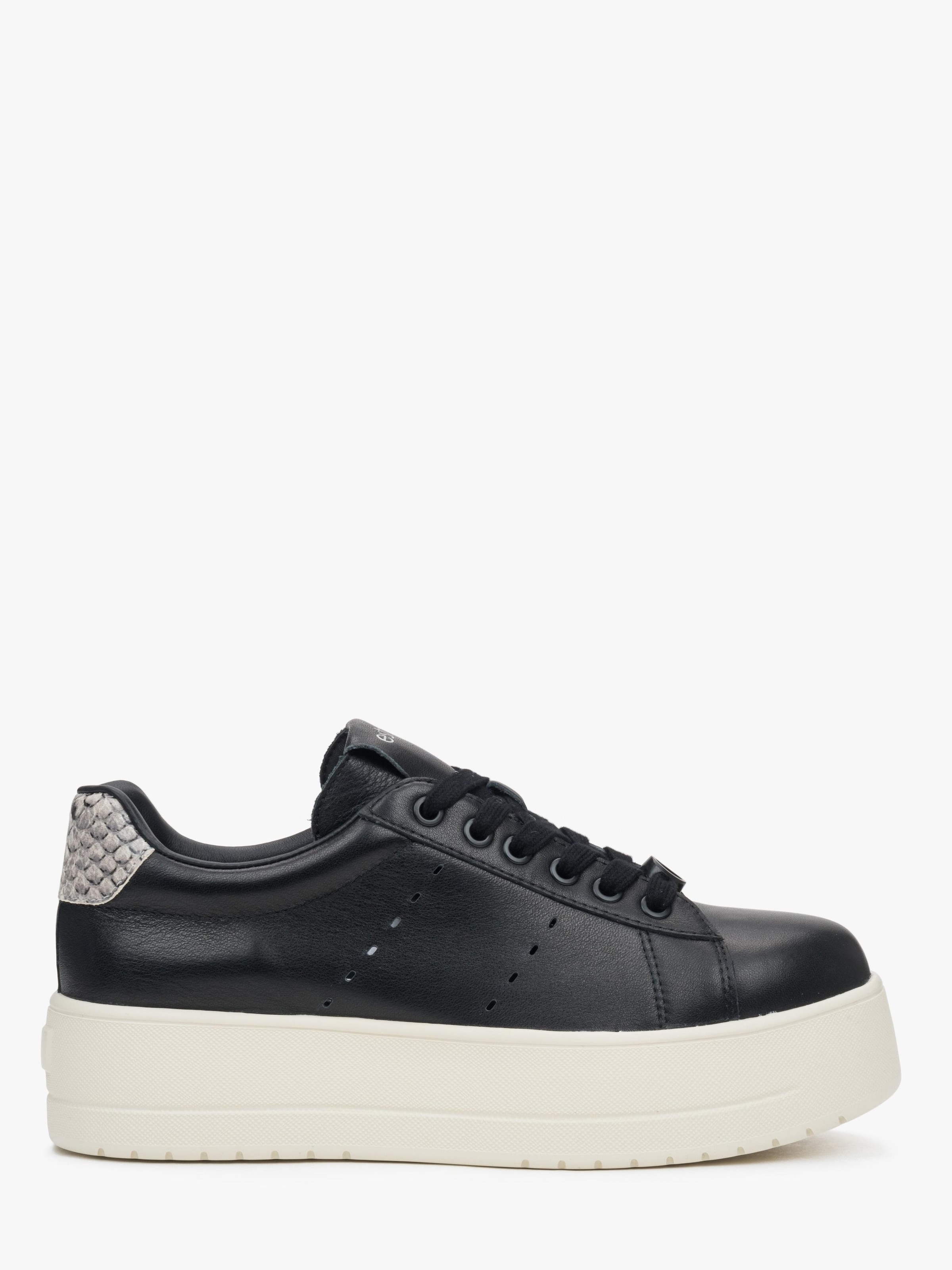 Estro Sneakers laag '2330-9' in Zwart: voorkant