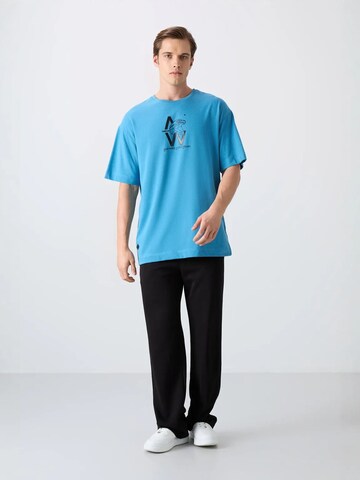 Tommy Life - Camisa em azul