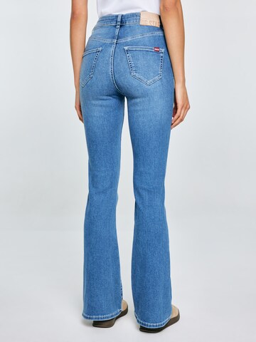 BIG STAR Flared Jeans 'Clara' in Blauw