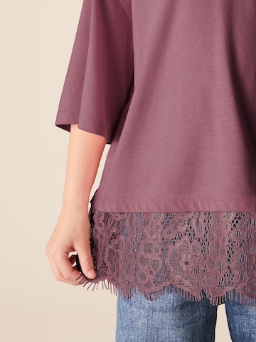 Next Shirt in Lila