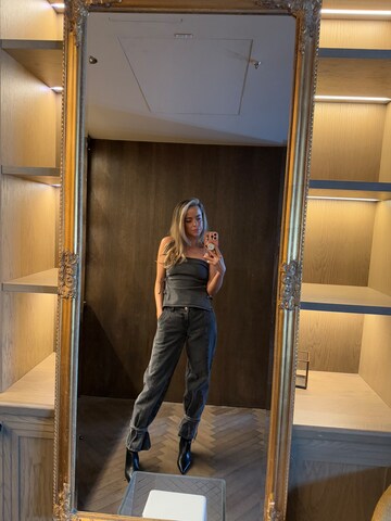 Top di Hoermanseder in grigio