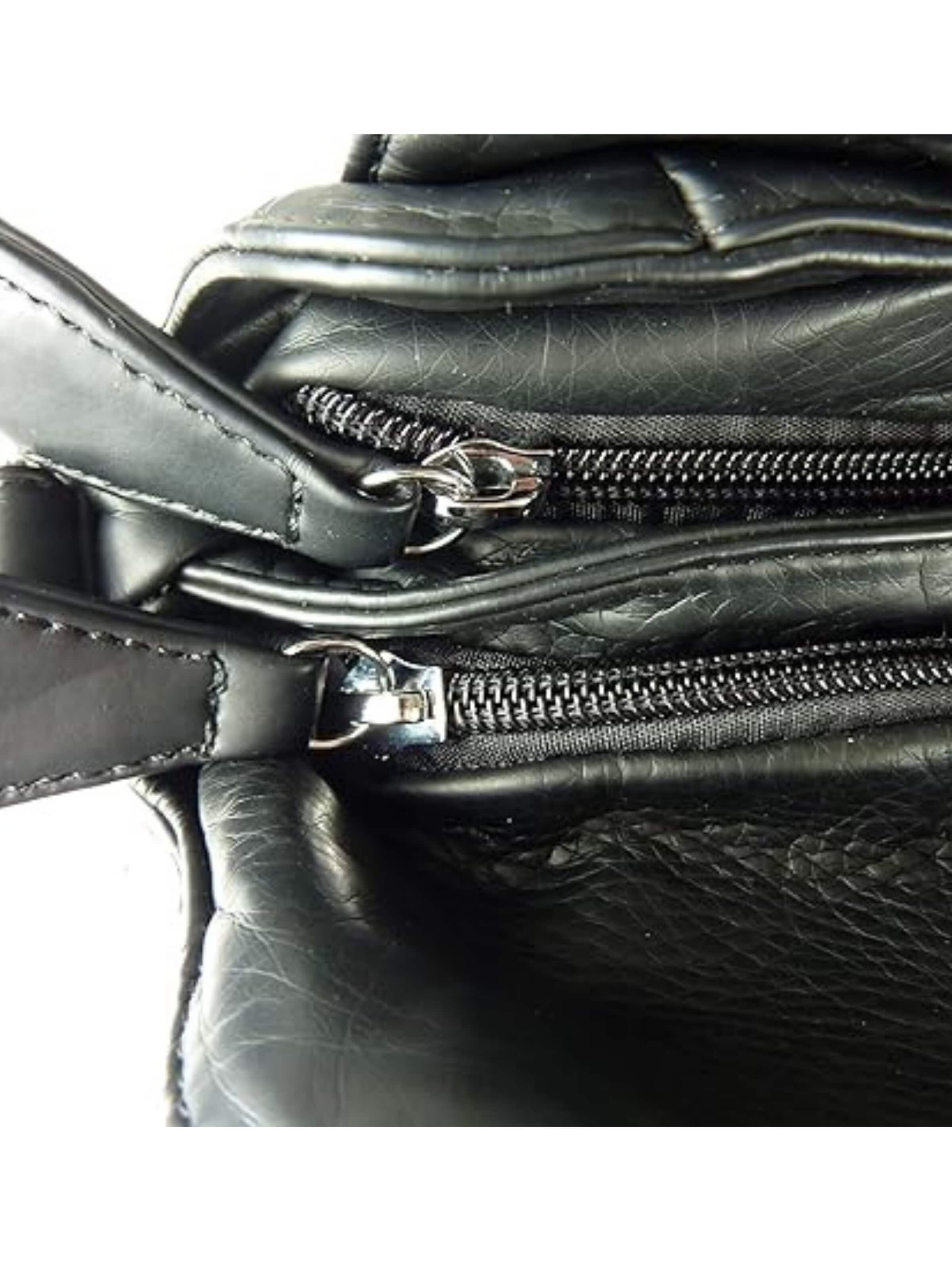 Borsa a mano di Kumixi in nero
