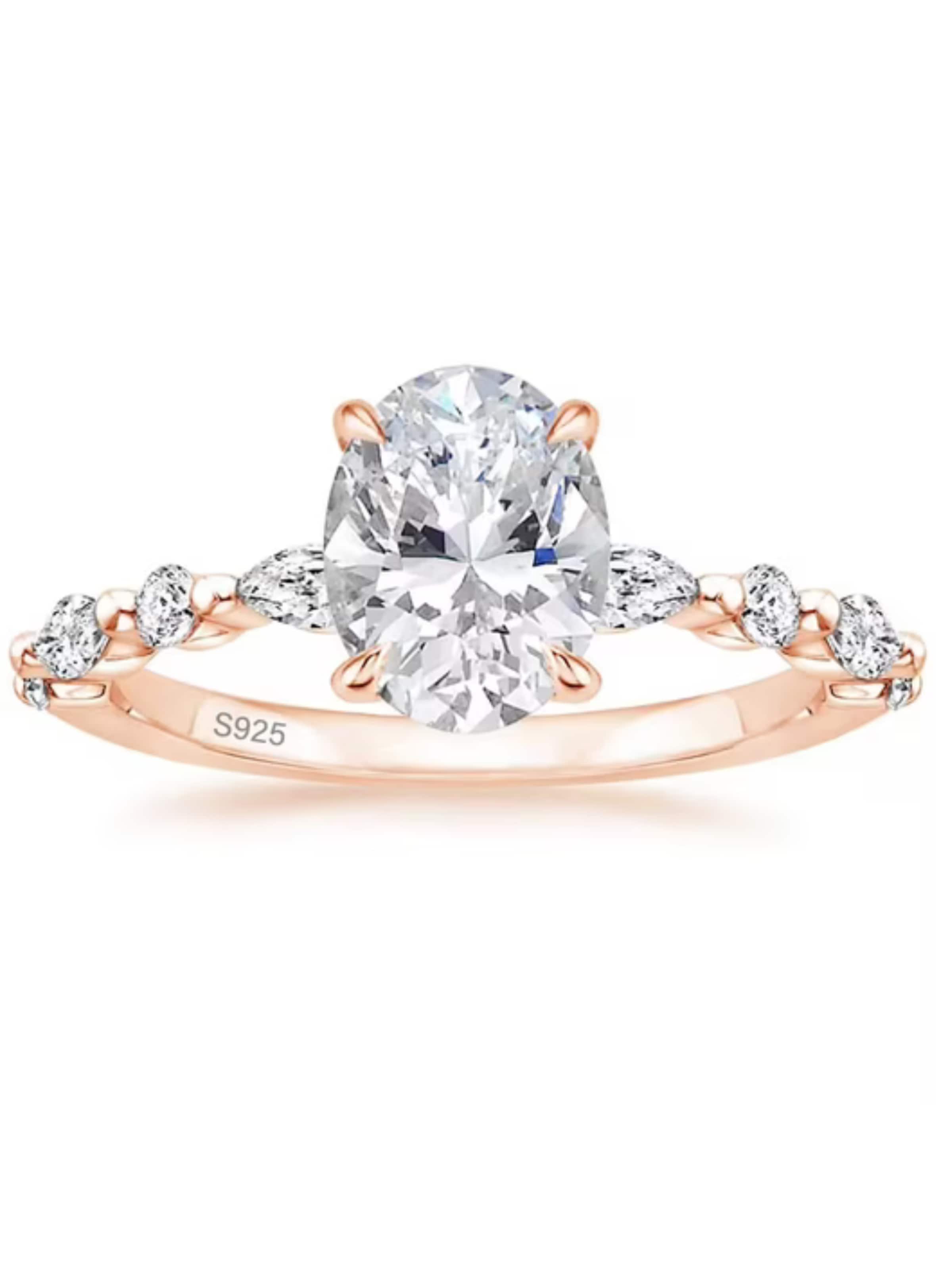 ROUGEMONT Jewellery Ring 'Funkelnder Moissanit Damen Ring' in Gold: front