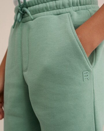 WE Fashion Tapered Broek in Groen