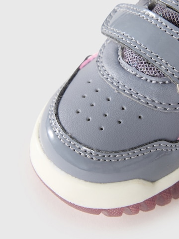 Baskets GEOX en gris