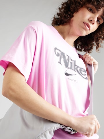 Nike Sportswear - Camiseta talla grande en rosa