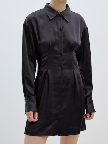 Robe-chemise 'Charleen' EDITED en noir