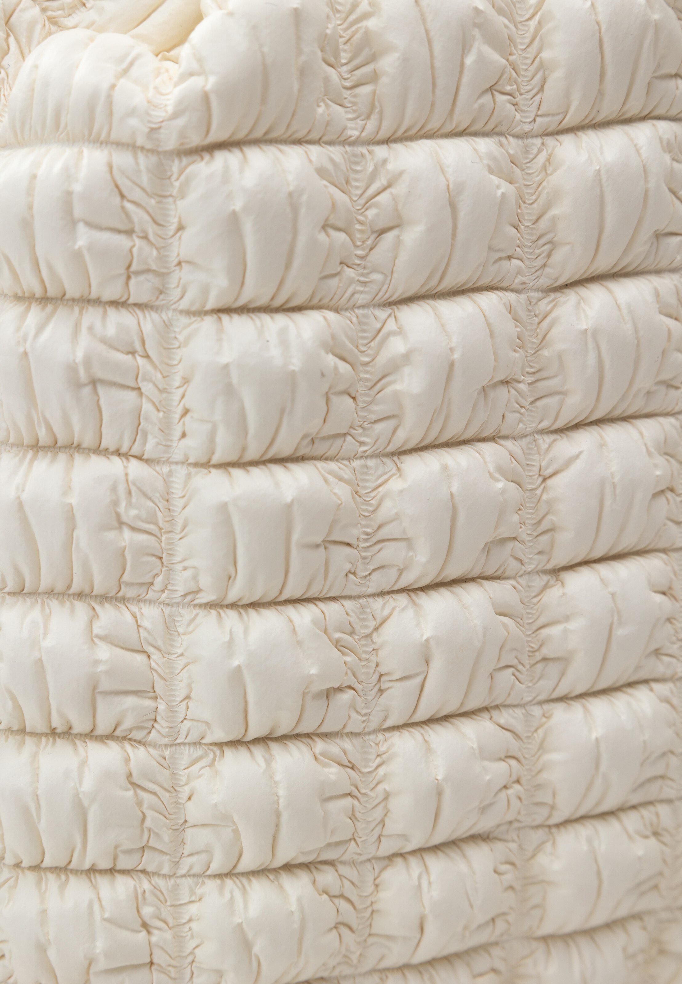 Borsa a mano di usha WHITE LABEL in bianco