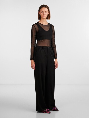 PIECES Loose fit Trousers with creases 'Camil' in Black