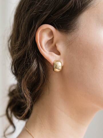 Kamakula Earrings 'Minimal Dome' in Gold