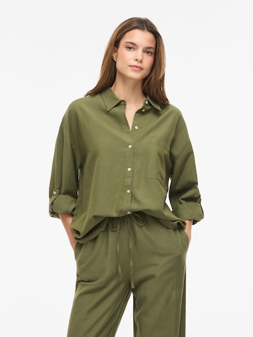 Chemisier VILA en vert : devant