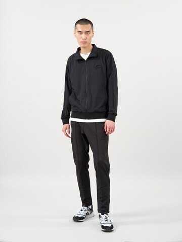 Cørbo Hiro Sweat suit 'Hayabusa' in Black: front