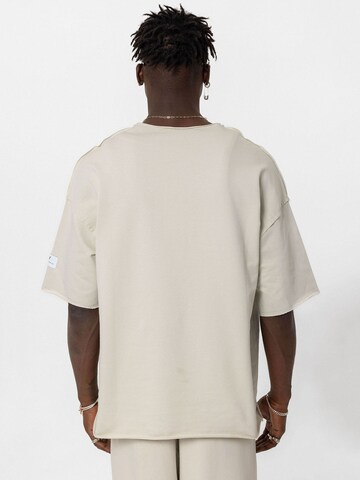 Tricou 'Vaucluse' de la VAMOS CLO pe bej