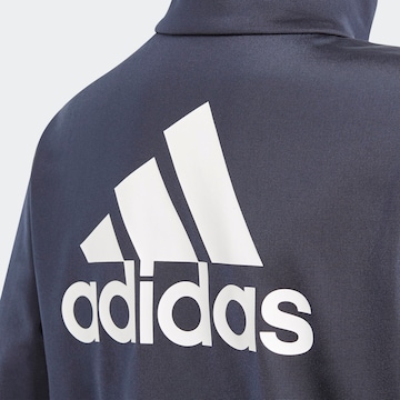 ADIDAS SPORTSWEAR Облекло за трениране 'Essentials' в синьо