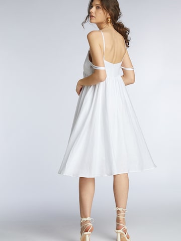 KAN Letní šaty 'ARINI' – bílá