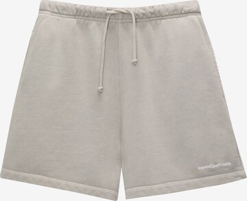 Pull&Bear Regular Pants in Grey: front