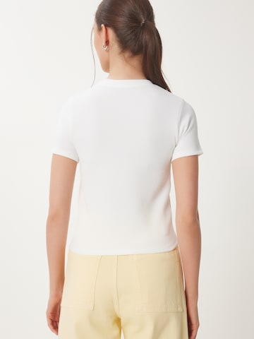 Happiness İstanbul Тениска в бяло