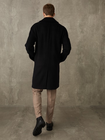 ABOUT YOU x Kevin Trapp Between-Seasons Coat 'Chris' in Black