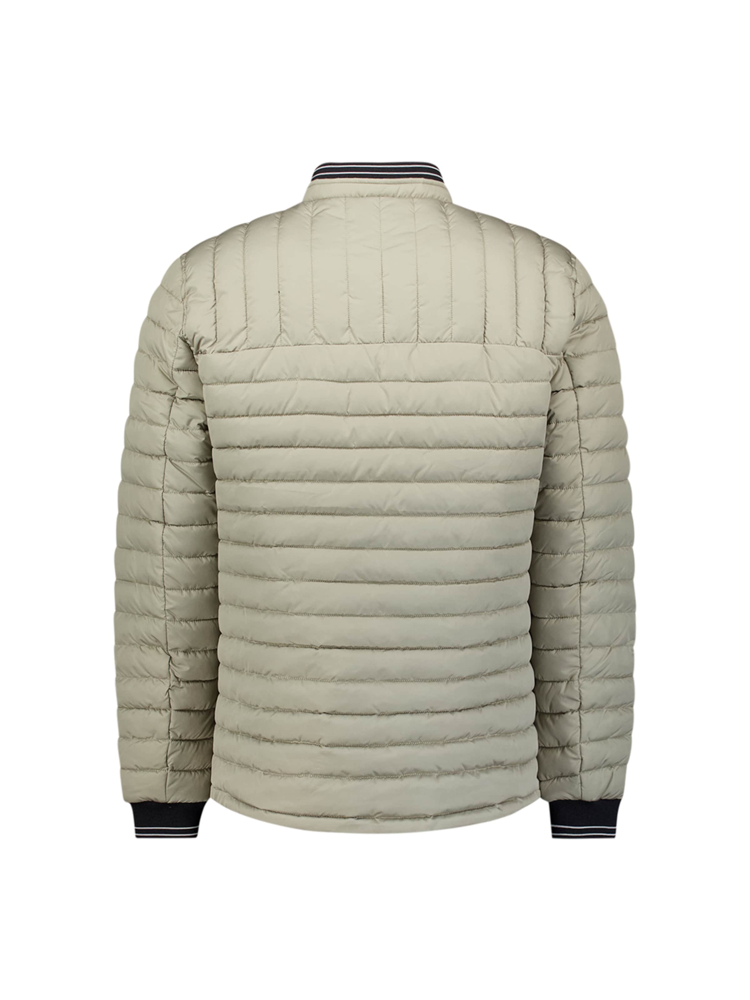 No Excess Between-season jacket in Green