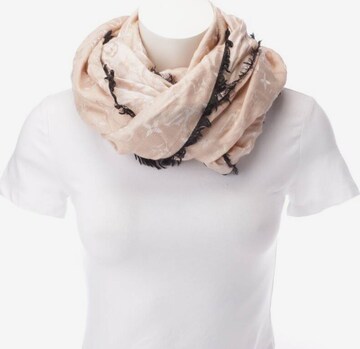 Louis Vuitton Scarf & Wrap in One size in Pink: front