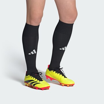 dzeltens ADIDAS PERFORMANCE Futbola apavi 'Predator 24 League': no priekšpuses