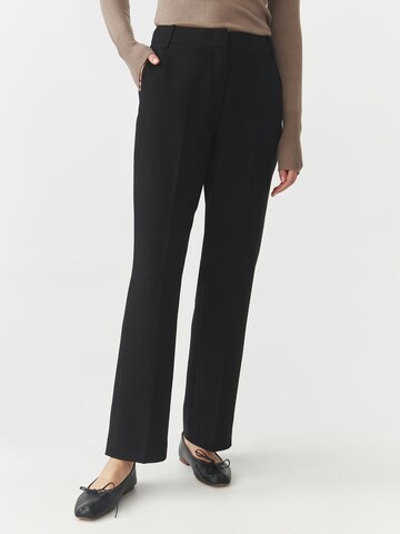 TATUUM Regular Trousers with creases 'Lanka' in Black: front
