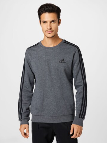 ADIDAS SPORTSWEAR Sportsweatshirt 'Essentials Fleece 3-Stripes' in Grijs: voorkant